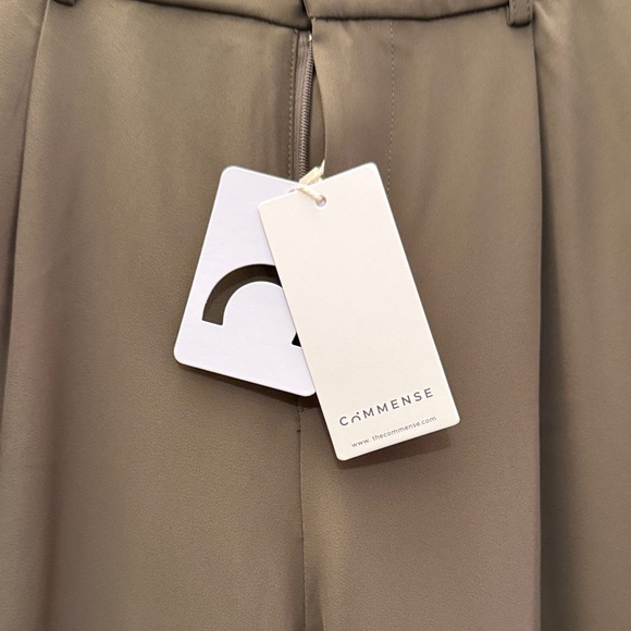 Wide-Leg Olive Green Trousers - Picture 3 of 3